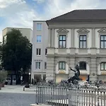 Goldenkey Am Rathausplatz Neu Eingerichtet Apartmán *