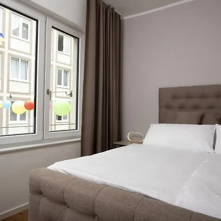 Appartement Goldenkey Am Rathausplatz Neu Eingerichtet