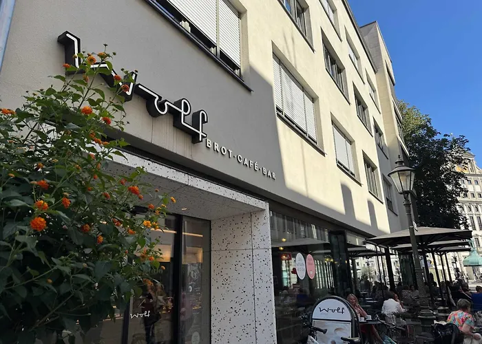 Goldenkey Am Rathausplatz Neu Eingerichtet